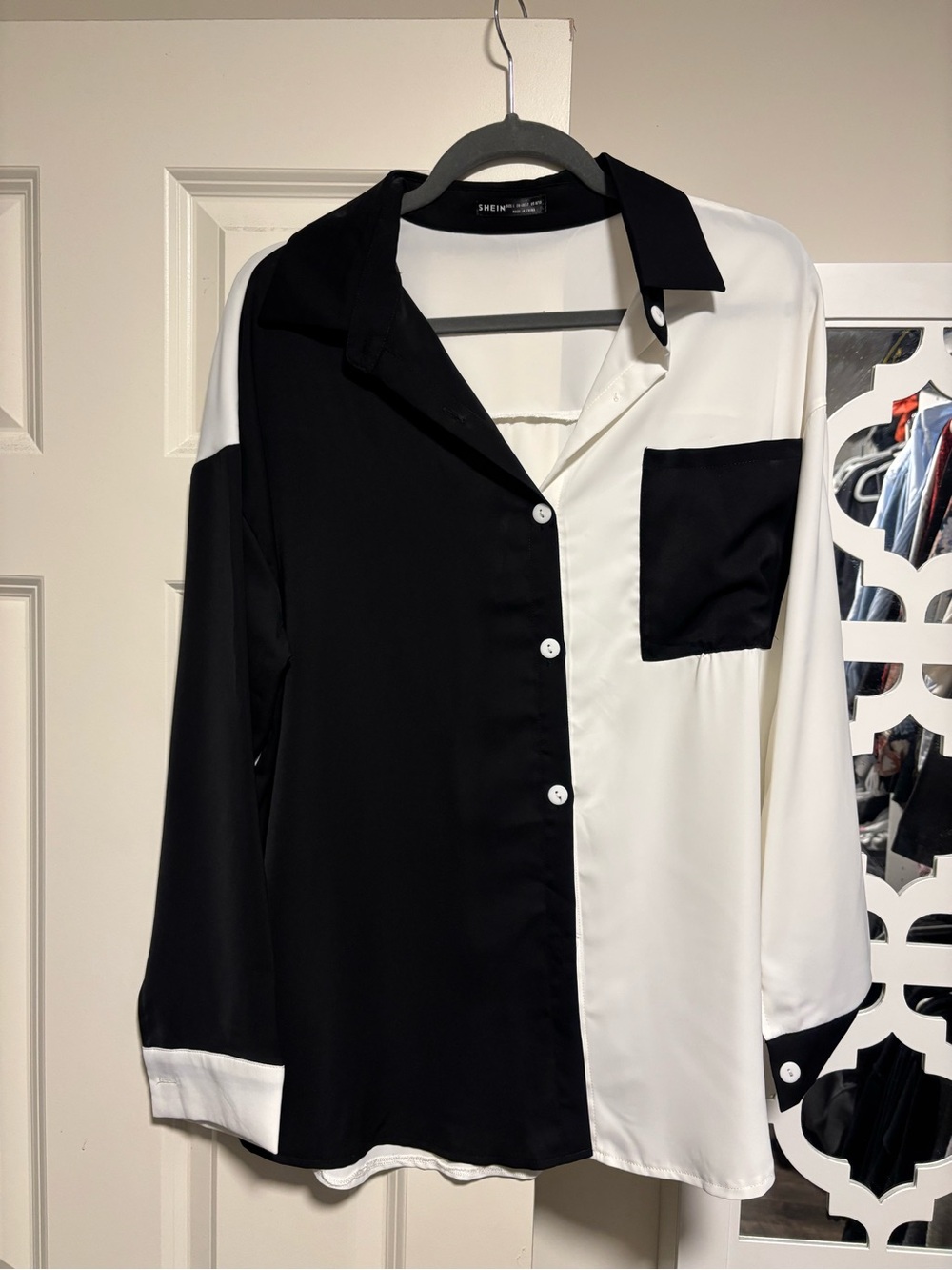 Colorblock Satin Button-Up Shirt - Picture 2 of 4